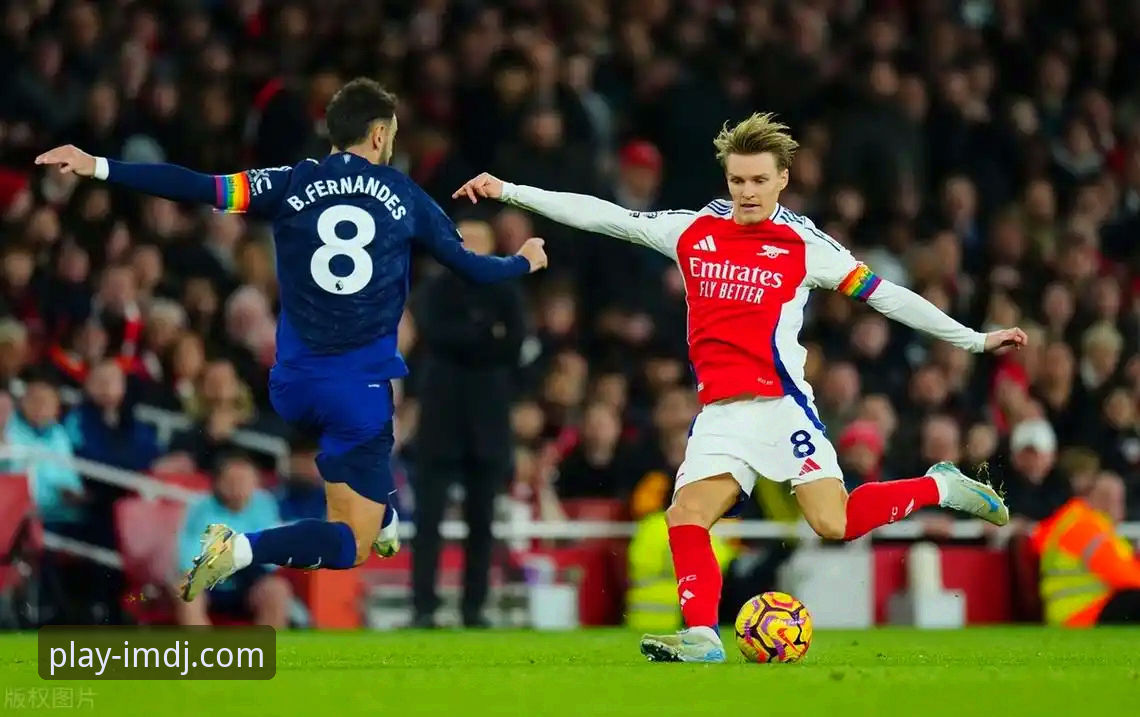 IM电竞官网免费下载 角球战术革新与平台体验升级:一场英超巅峰对决的深度评测